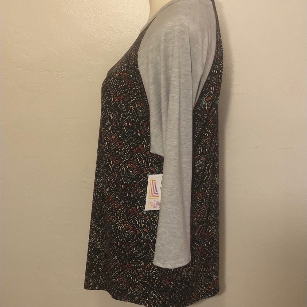 LulaRoe Randy Baseball Tee - Picture 4 of 7